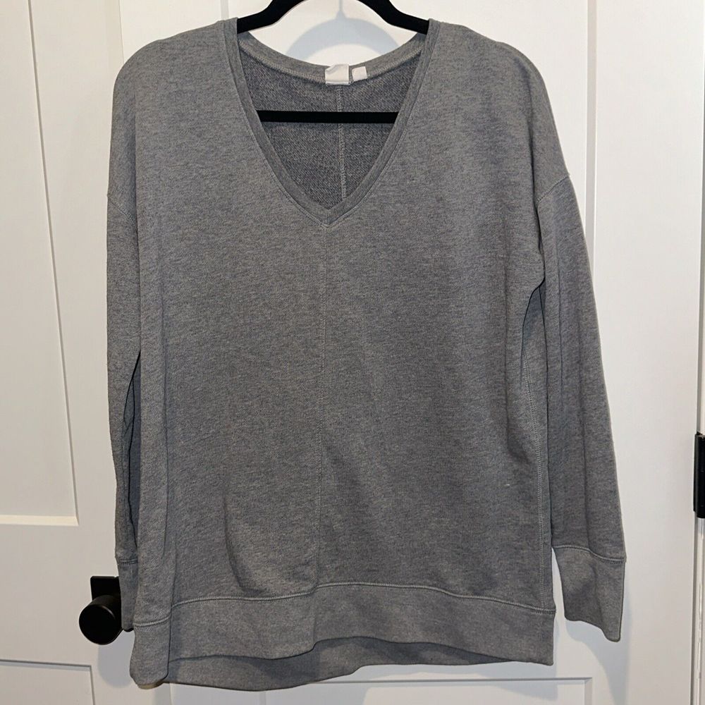 GAP Mens Gray V Neck Dramatic Center Hem Sweatshirt Unisex XS